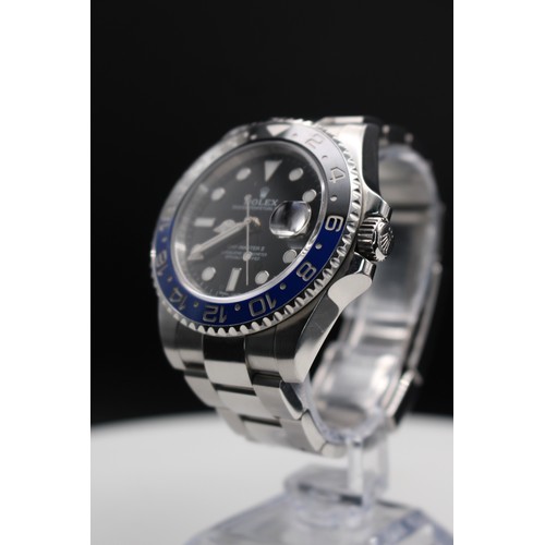 157 - ROLEX OYSTER PERPETUAL DATE GMT MASTER II BRACELET WATCH IN STAINLESS STEEL - SERIAL NUMBER V5513994... 