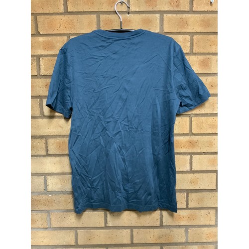 67 - LOUIS VUITTON BLUE T-SHIRT RRP £195 SIZE M  (CJR/300620/1)