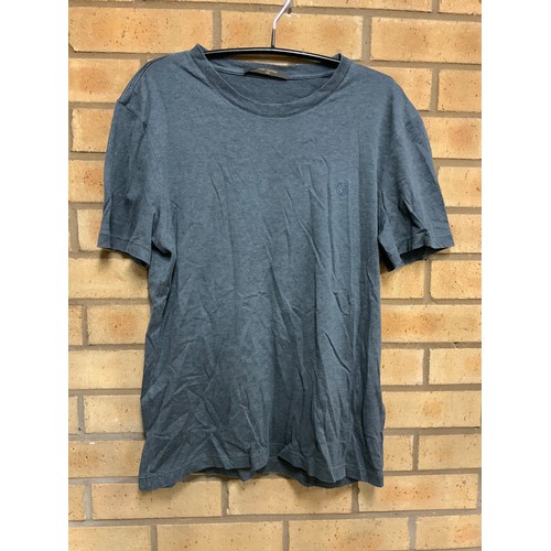 69 - LOUIS VUITTON GREY T-SHIRT RRP £195 SIZE M (CJR/300620/1)