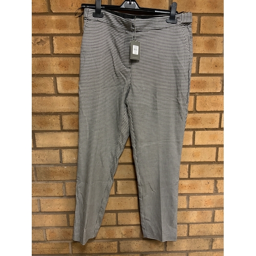 17 - OASIS TOP RRP £35 size M, OASIS CHECK TROUSERS RRP £38, RIVER ISLAND MOLLY JEANS RRP £40, NEW LOOK P... 