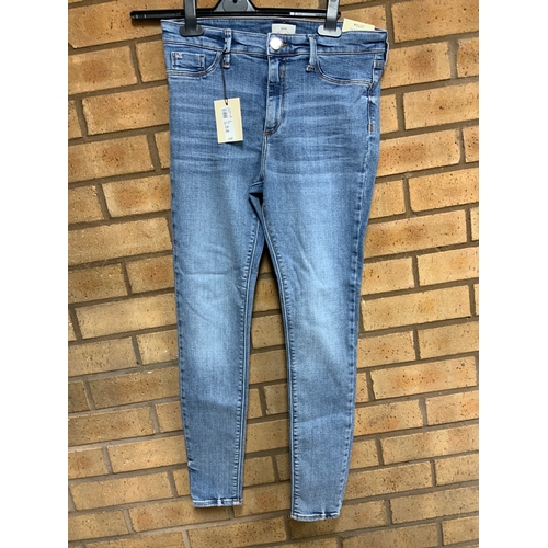 17 - OASIS TOP RRP £35 size M, OASIS CHECK TROUSERS RRP £38, RIVER ISLAND MOLLY JEANS RRP £40, NEW LOOK P... 