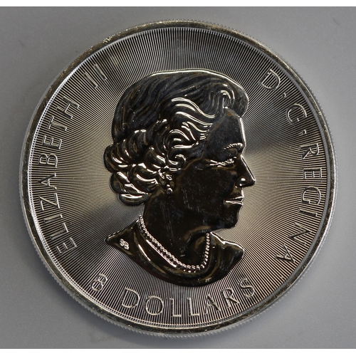 107 - CANADIAN SUPERLEAF 2017 1 1/2 oz FINE SILVER 8 DOLLARS COIN RRP £46.80