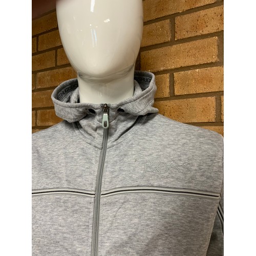 53 - HUGO BOSS SAGGY EMBOSSED LOGO HOODIE GREYGREY SIZE LARGE RRP £82 (P22175481)