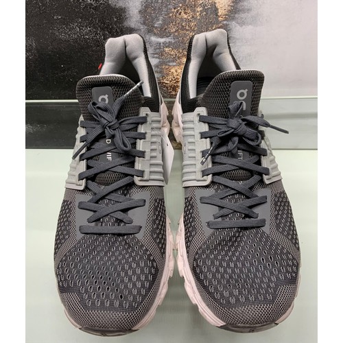 57 - ON CLOUD RUNNING SWIFT TRAINER IN ROCK/SLATE SIZE UK 9.5 - RRP £140 (P22175481)