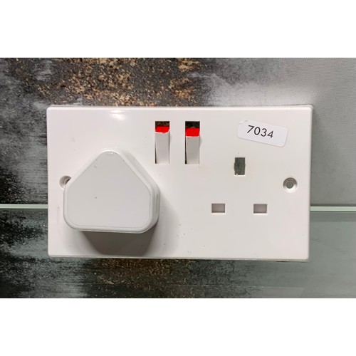 37 - BLACK CASH BOX NO KEY & FAKE SECURITY PLUG SOCKET (RMS/5E)(JB/1)