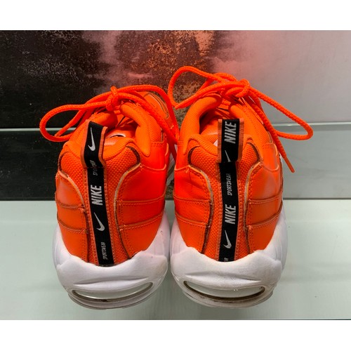 Air max 95 discount overbranding total orange