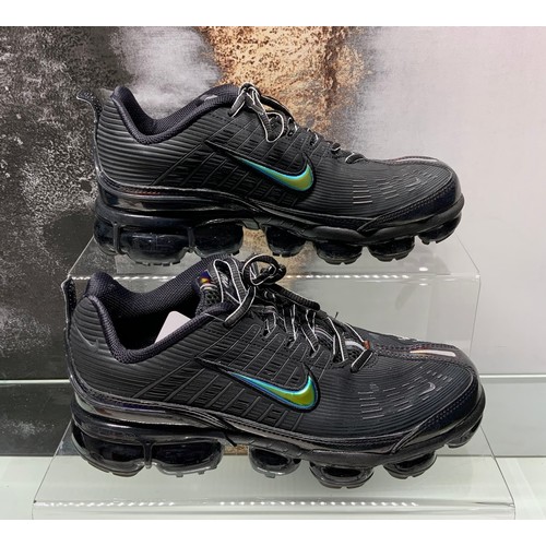 66 - NIKE AIR VAPORMAX 360 BLACK SIZE UK 8  (ONLINE PRICE £118 - £445) (AD/6)