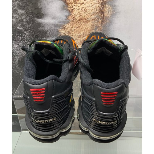 68 - NIKE AIR MAX PLUS 3 BLOOD ORANGE SIZE UK 8.5 - ONLINE PRICE £159 - £561 (AD/4)