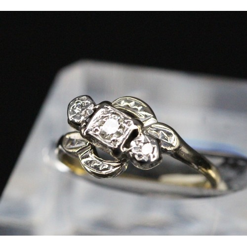 119 - 18ct Vintage Yellow Gold 0.25ct Diamond Three Stone Ring. Total Weight 3g (24)