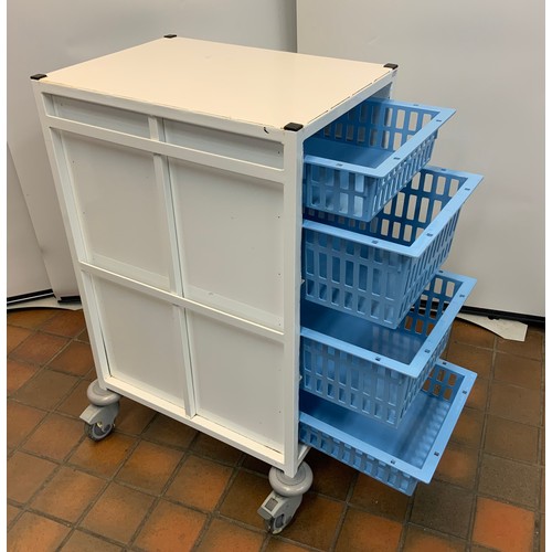 46 - MOBILE STEEL TROLLEY & 4 BASKETS