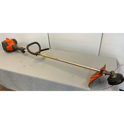 141 - HUSQVARNA 128RJ PETROL STRIMMER