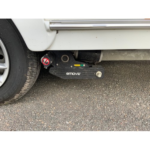 171 - 2007 ACE JUBILEE ARISTOCRAT, 4 BERTH REAR FIXED DOUBLE BED EN SUITE. INCLUDES MOTOR MOVER, PORCH AWN... 