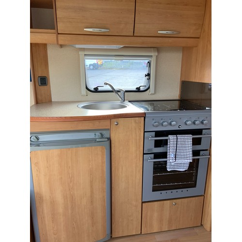 171 - 2007 ACE JUBILEE ARISTOCRAT, 4 BERTH REAR FIXED DOUBLE BED EN SUITE. INCLUDES MOTOR MOVER, PORCH AWN... 