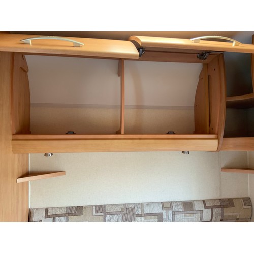 171 - 2007 ACE JUBILEE ARISTOCRAT, 4 BERTH REAR FIXED DOUBLE BED EN SUITE. INCLUDES MOTOR MOVER, PORCH AWN... 