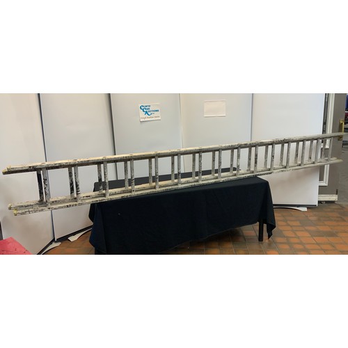 146 - DOUBLE EXT ALU LADDER