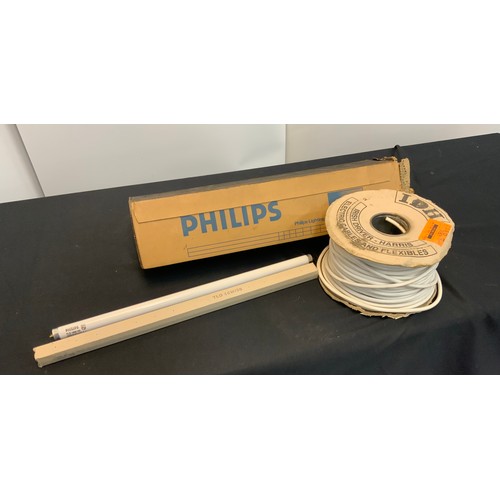 4 - 15 X 18W/35 FLORESCENT TUBES / ROLL OF ELEC CABLE