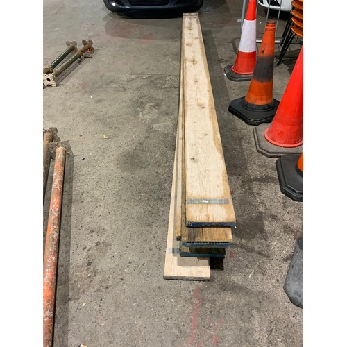 154 - 8 X 13FT SCAFFOLD BOARDS