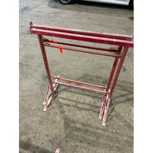 150 - PAIR OF BUILDERS TRESSELS