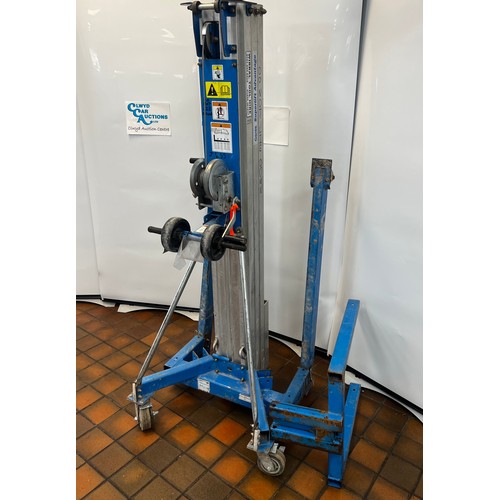 160 - GENIE SUPERLIFT ADVANTAGE SLA-15 MATERIAL LIFT WINCH STACKER - COST NEW £3800