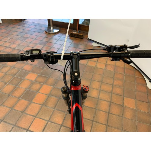 244 - YOSEMITE HETCHY ELECTRIC 7 SPEED MOUNTAIN BIKE WITH LARGE 27.5 WHEELS - COST NEW £1200 (9632)