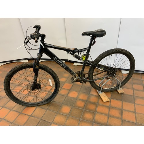 92 - APOLLO GRADIENT ALUMINIUM FRAME CROSS COUNTRY BIKE WITH 27.5” WHEELS - COST NEW £285 (9613)