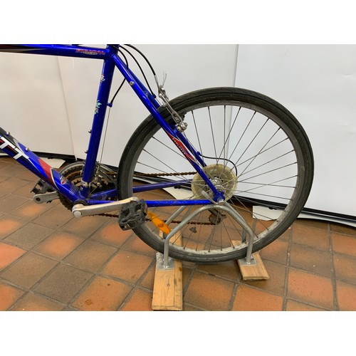 SCOTT TIMBER CONCEPT EXPLORER 19 ALUMINUM FRAME WITH 26 WHEELS