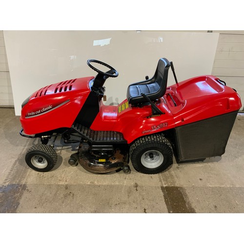 208 - TCR 102 HYDRO  15,5/102 RIDE ON MOWER TWIN CUT CLASSIC - BRIGGS & STRATTON ENGINE