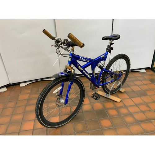 141 - TOREADOR MARS SPORTS BIKE WITH 26’ wheels  (9605)