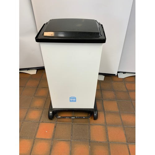 103 - WYBONE PEDAL POWERED BIN RRP £89