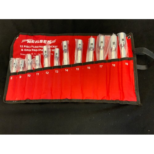 136 - 12PC FLEXI SOCKET AND OPEN END WRENCH SET CT0853