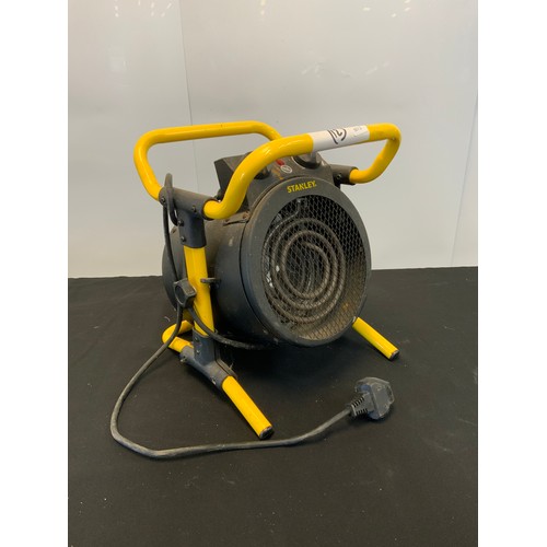 141 - STANLEY 2KW SITE HEATER - BLACK / YELLOW MODEL ST52241E - COST NEW £116 (JIR/16)