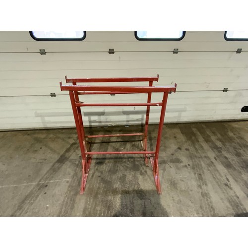 167 - 2 X BUILDERS TRESTLES