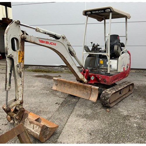 189 - 2017 TB 216 MINI DIGGER 1.6 TON WITH EXPANDING TARCKS - ONE OWNER FROM NEW