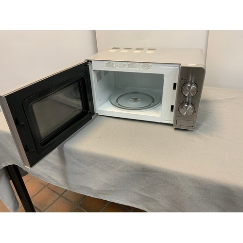 54 - GOODMANS MICROWAVE OVEN 700W MODEL 348268