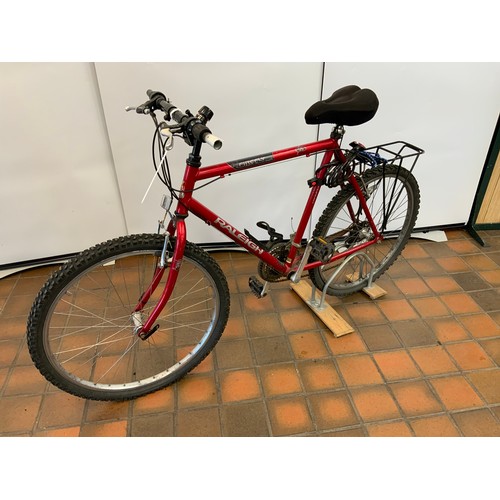 95 - RED RALEIGH FIREFLY MOUNTAIN BIKE WITH 26” WHEELS (9608)