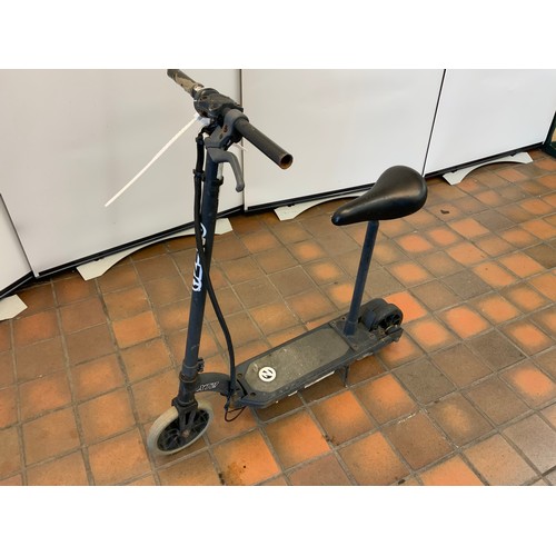 96 - ZINC XT2 ELECTRIC SCOOTER RRP £109 (9630)