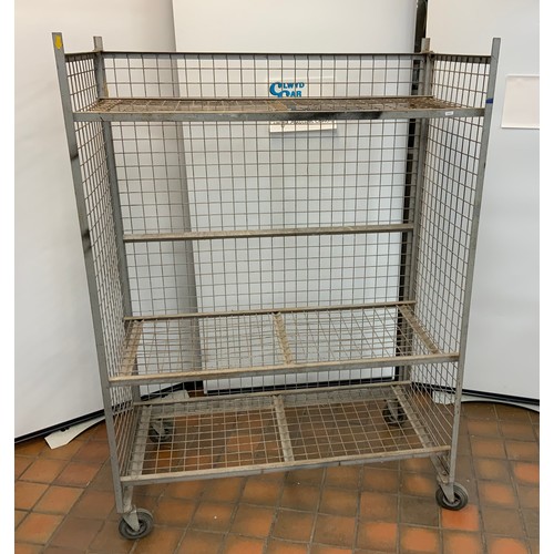 175 - MOBILE CAGE