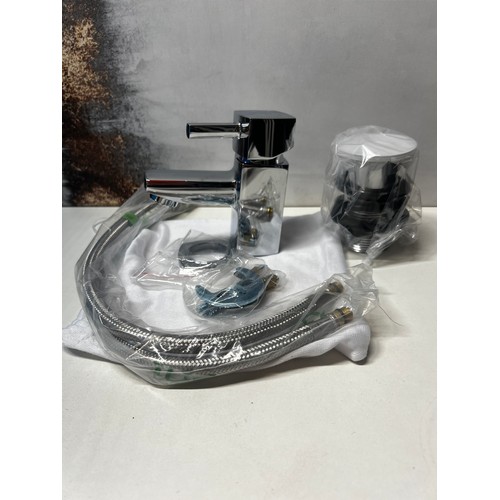 154 - MONO BASIN MIXER WITH WASTE RRP £107.99