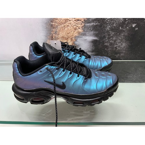 76 - NIKE AIR MAX PLUS THROWBACK FUTURE SIZE UK 8 RRP £168 (JFC/12)