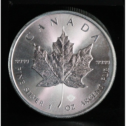 110 - 2015 SILVER CANADA MAPLE LEAF COIN  AS NEW RRP £44 (REF ERE/07B)