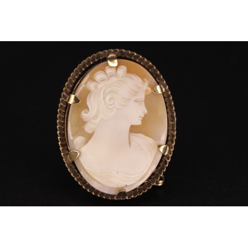 130 - CLEWCO CAMEO BROOCH 9CT ROLLED GOLD WITH SAFETY CHAIN RRP £50