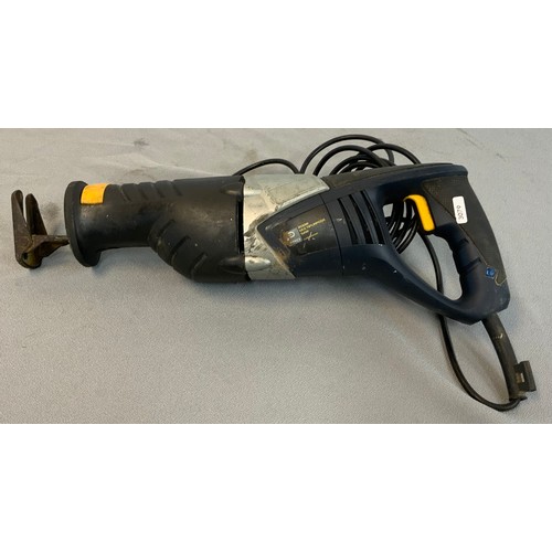 15 - PRO MULTIPURPOSE 800W SAW 240V CLM800NMS