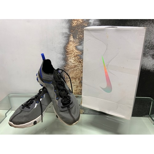 157 - NIKE REACT ELEMENT 