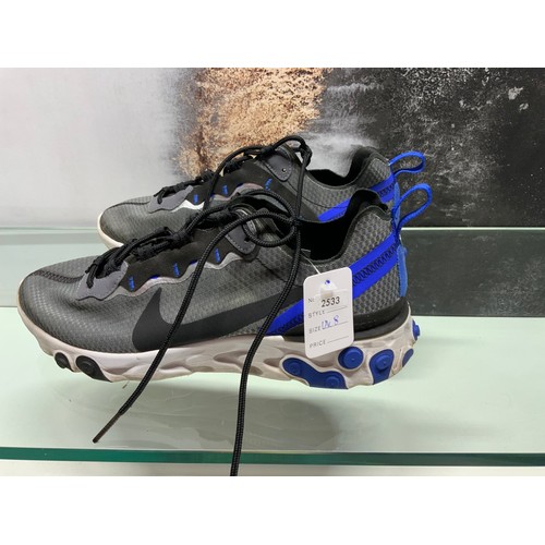 157 - NIKE REACT ELEMENT 