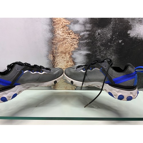 157 - NIKE REACT ELEMENT 