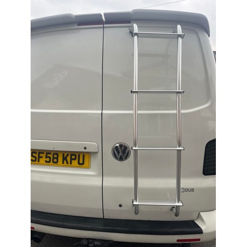 175 - 2008 VW TRANSPORTER T32 102 TDI SWB DIESEL REG NO' SF58KPU' MOT 07.11.2024 - 2 BERTH, FULL WIDTH BED... 