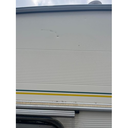 173 - APPROX 2007 ABBEY OXFORD COUNTY 4 BERTH CARAVAN WITH AWNING - CHASSIS NUMBER SW50060527