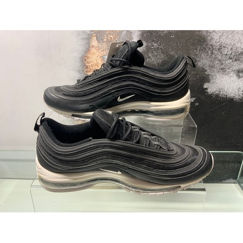 139 - NIKE AIR MAX 97 BLACK TRAINERS SIZE 9 RRP £174.99 (P22048564OMC/170322/10)