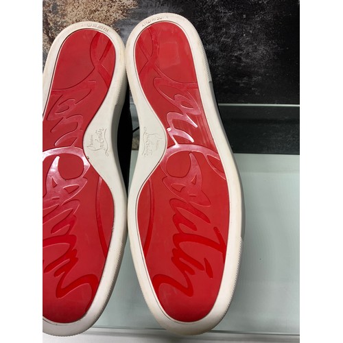 235 - CHRISTIAN LOUBOUTIN RANTULOW CALFSKIN SNEAKERS SIZE UK 9 RRP £650 (P22048582OMC/170322/9)