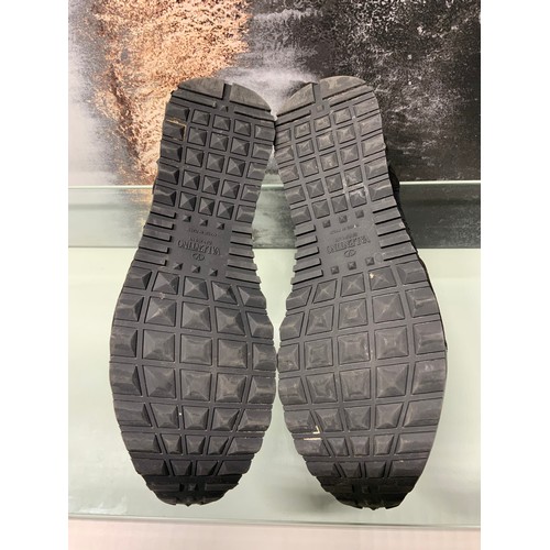 241 - VALENTINO GARAVANI ROCKSTUD CAMOUFLAGE BLACK SIZE UK 9 RRP £680 (P22048582OMC/170322/9)